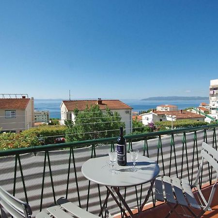 2 Bedroom Cozy Apartment In Макарска Екстериор снимка